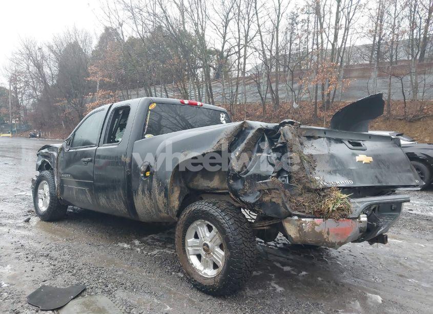 Photo 3 of 2012 Chevrolet Silverado 1500 LT (VIN 1GCRKSE76CZ165649)