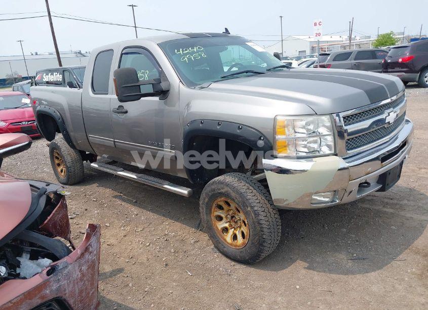 2012 Chevrolet Silverado 1500 LT (VIN 1GCRKSE76CZ231360) main photo