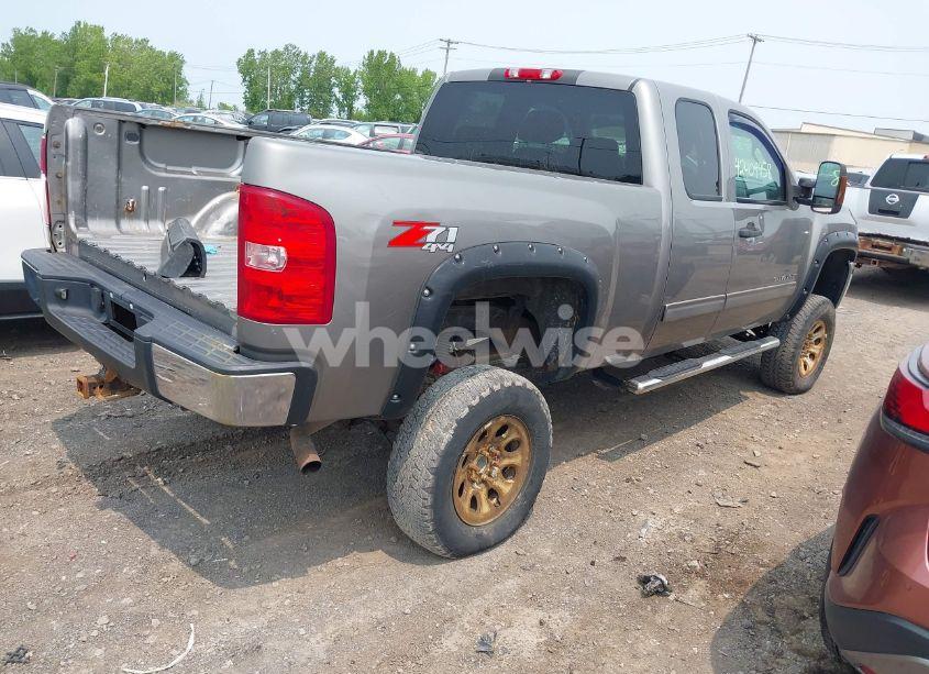 Photo 4 of 2012 Chevrolet Silverado 1500 LT (VIN 1GCRKSE76CZ231360)