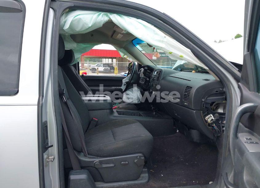 Photo 5 of 2012 Chevrolet Silverado 1500 LT (VIN 1GCRKSE76CZ288142)