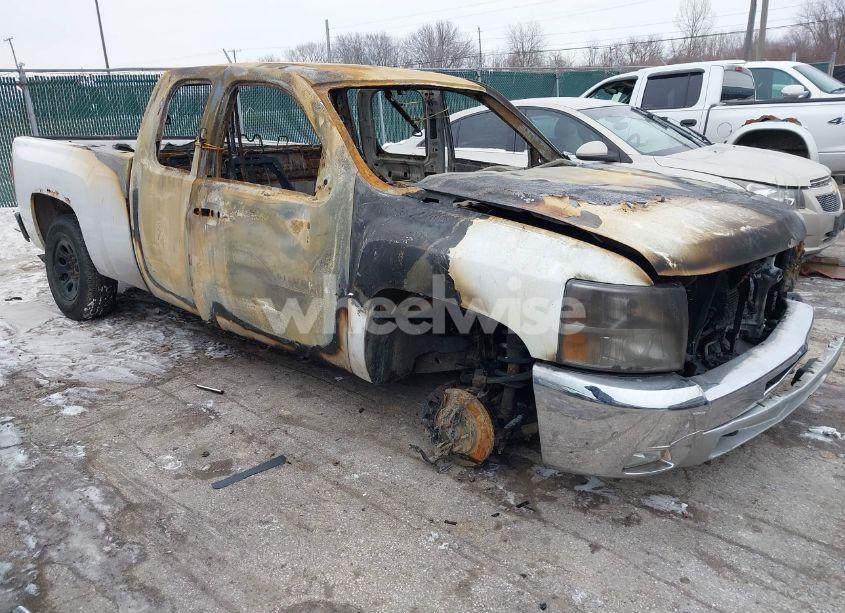 2013 Chevrolet Silverado 1500 LT (VIN 1GCRKSE76DZ123354) main photo