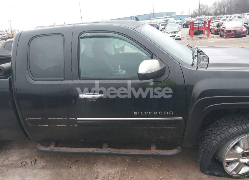 Photo 13 of 2013 Chevrolet Silverado 1500 LT (VIN 1GCRKSE76DZ192447)