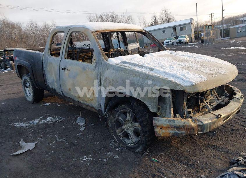 2013 Chevrolet Silverado 1500 LT (VIN 1GCRKSE76DZ200479) main photo