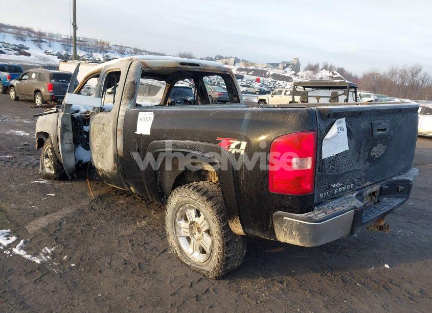 Photo 3 of 2013 Chevrolet Silverado 1500 LT (VIN 1GCRKSE76DZ200479)