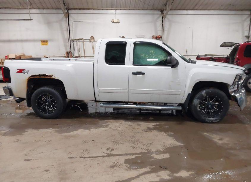 Photo 13 of 2013 Chevrolet Silverado 1500 LT (VIN 1GCRKSE76DZ207397)