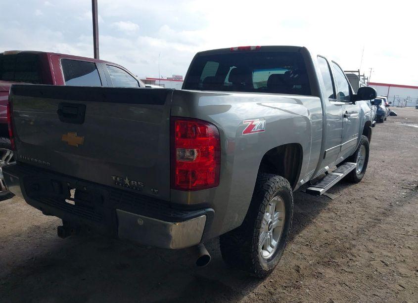 Photo 4 of 2013 Chevrolet Silverado 1500 LT (VIN 1GCRKSE76DZ268667)