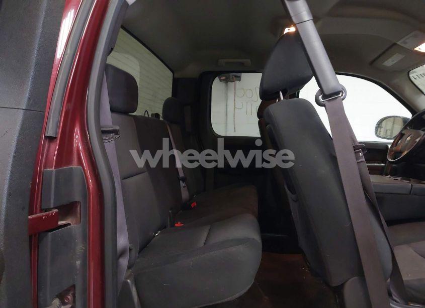 Photo 8 of 2013 Chevrolet Silverado 1500 LT (VIN 1GCRKSE76DZ273139)