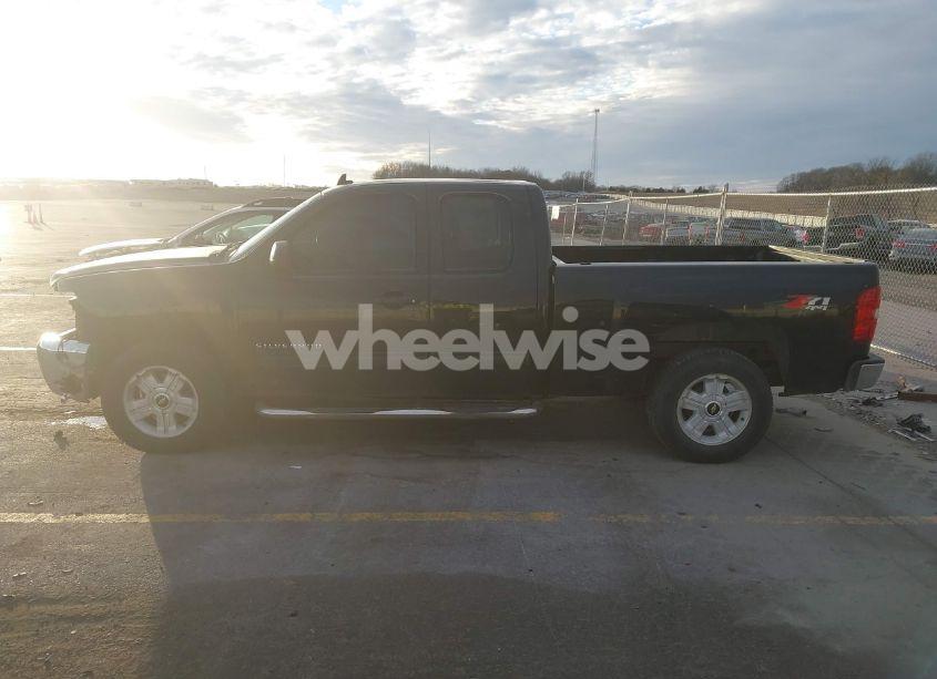 Photo 15 of 2013 Chevrolet Silverado 1500 LT (VIN 1GCRKSE76DZ305443)