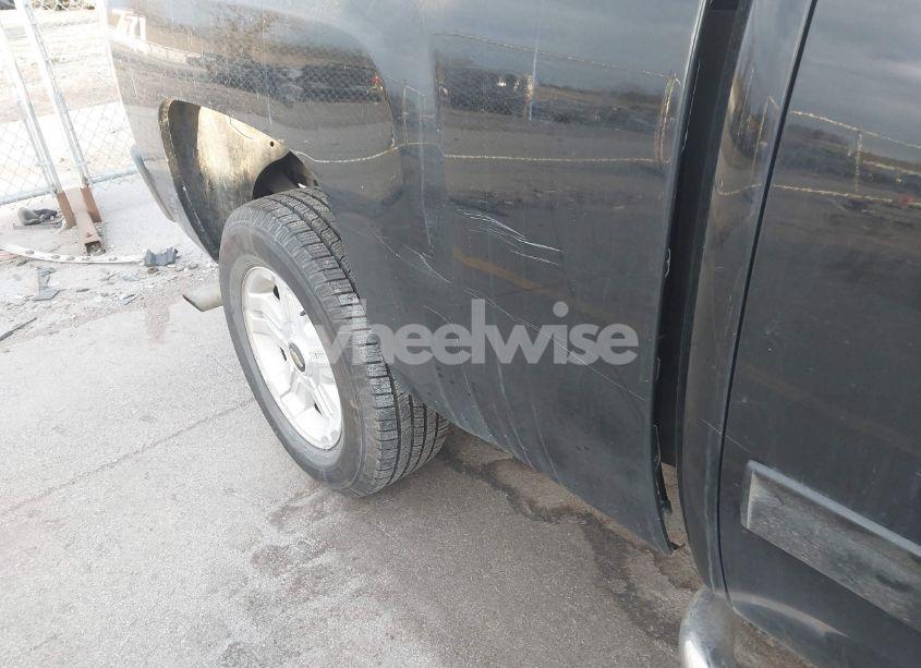 Photo 18 of 2013 Chevrolet Silverado 1500 LT (VIN 1GCRKSE76DZ305443)