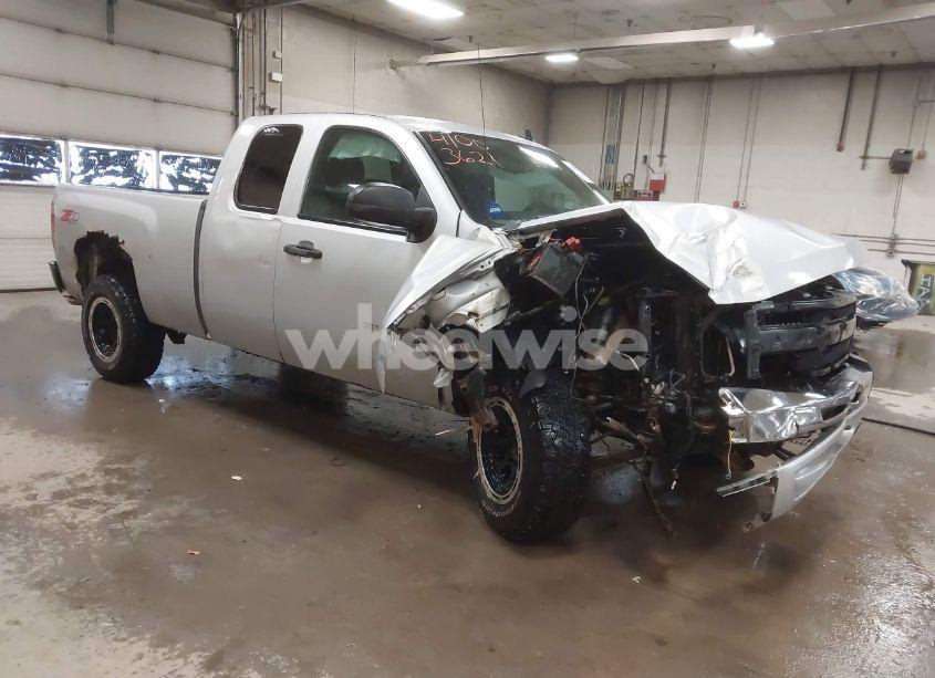 2013 Chevrolet Silverado 1500 LT (VIN 1GCRKSE76DZ361186) main photo
