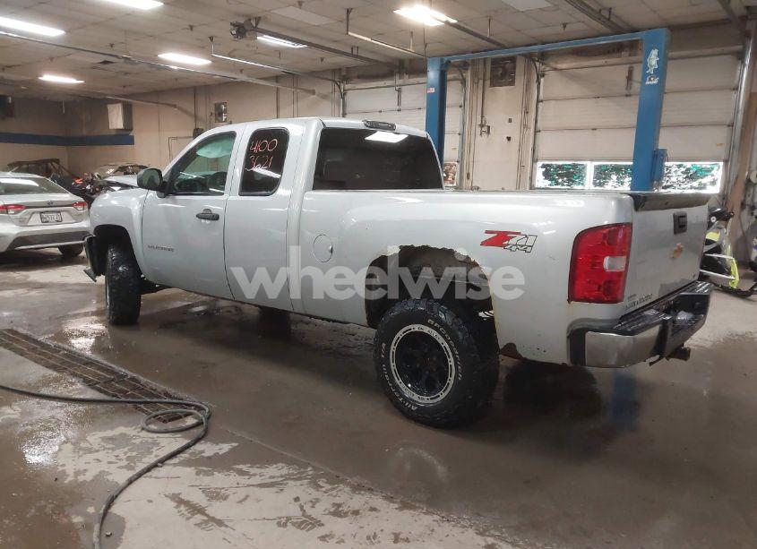 Photo 3 of 2013 Chevrolet Silverado 1500 LT (VIN 1GCRKSE76DZ361186)