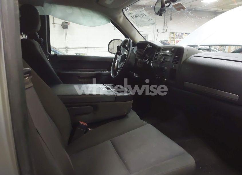 Photo 5 of 2013 Chevrolet Silverado 1500 LT (VIN 1GCRKSE76DZ361186)