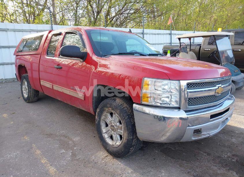 2013 Chevrolet Silverado 1500 LT (VIN 1GCRKSE76DZ415215) main photo