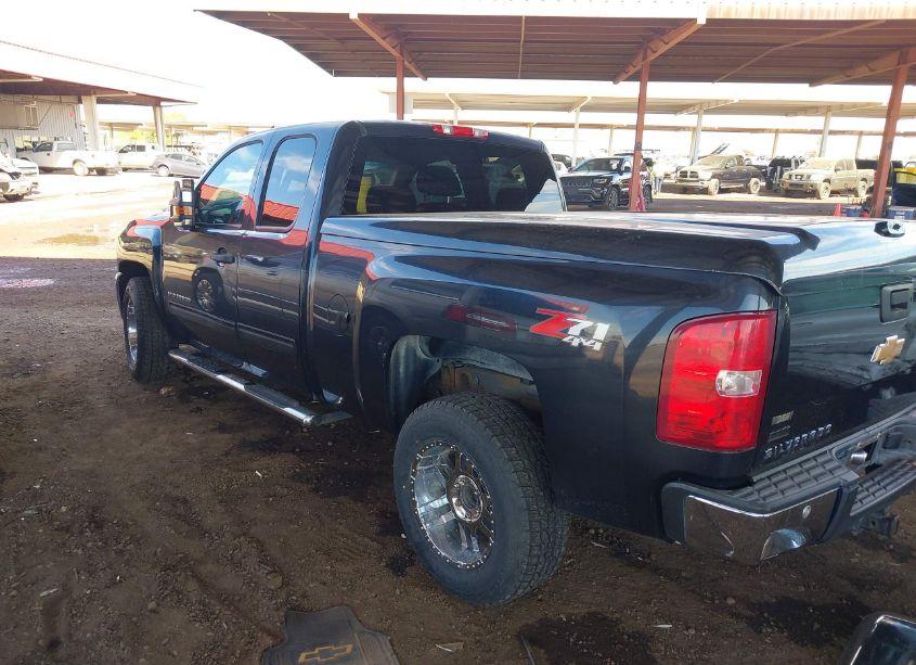 Photo 3 of 2012 Chevrolet Silverado 1500 LT (VIN 1GCRKSE77CZ199759)