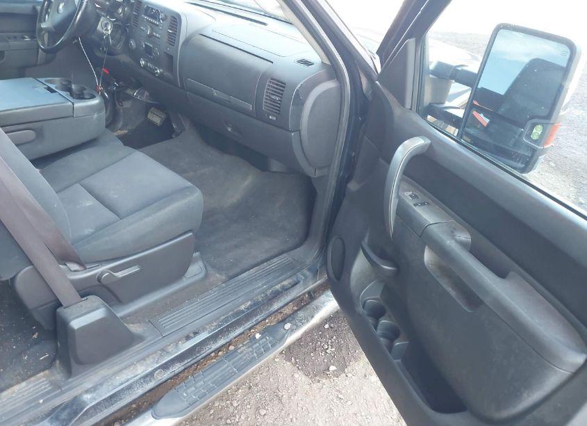 Photo 5 of 2012 Chevrolet Silverado 1500 LT (VIN 1GCRKSE77CZ199759)