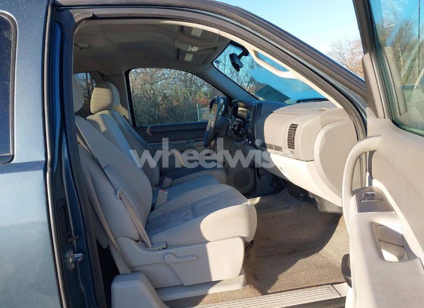 Photo 5 of 2012 Chevrolet Silverado 1500 LT (VIN 1GCRKSE77CZ217340)