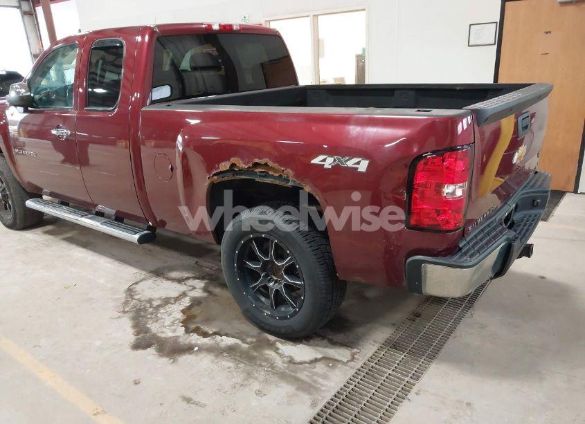 Photo 3 of 2013 Chevrolet Silverado 1500 LT (VIN 1GCRKSE77DZ168903)