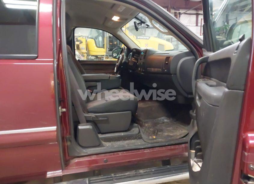 Photo 5 of 2013 Chevrolet Silverado 1500 LT (VIN 1GCRKSE77DZ168903)