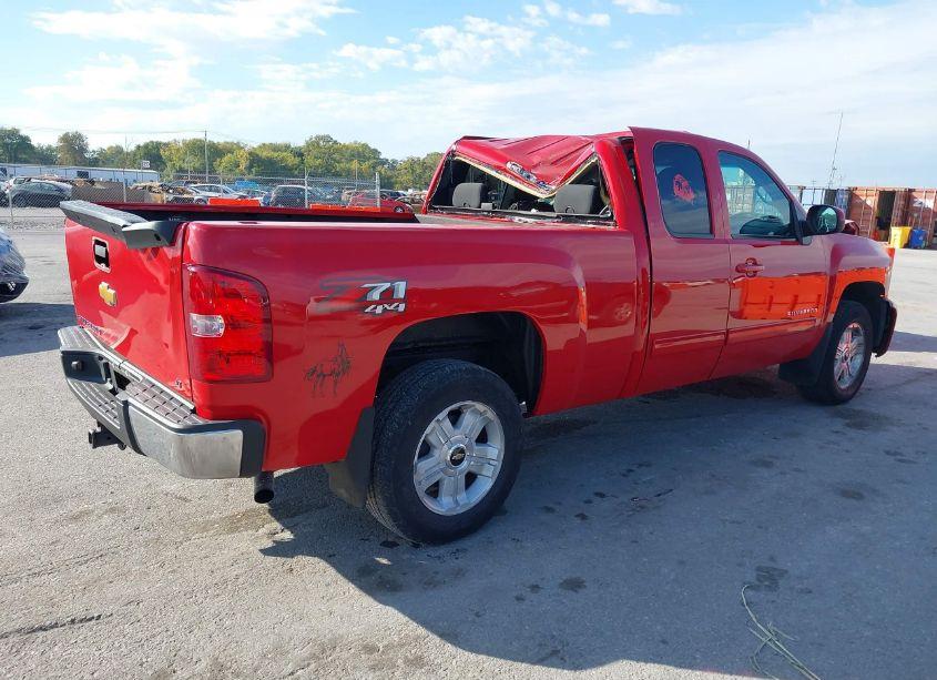 Photo 4 of 2013 Chevrolet Silverado 1500 LT (VIN 1GCRKSE77DZ308724)