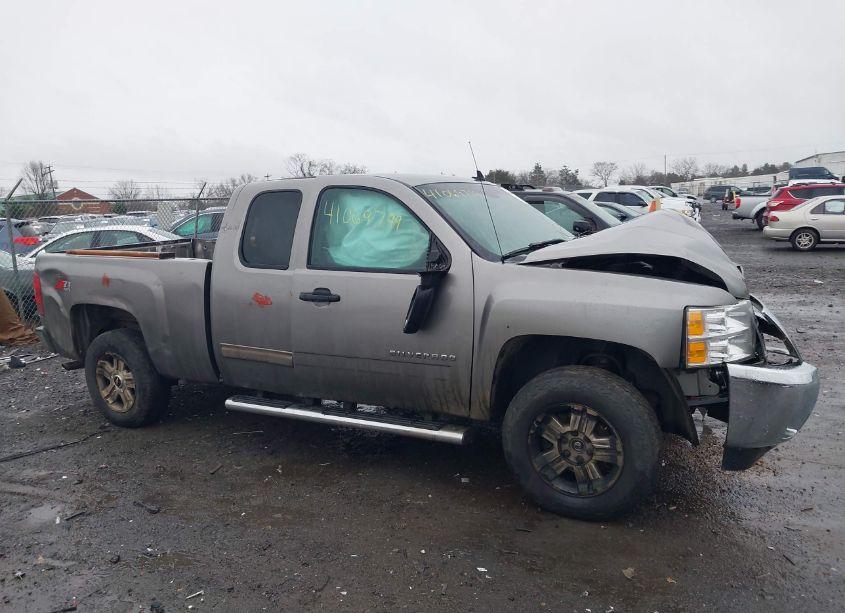 Photo 13 of 2013 Chevrolet Silverado 1500 LT (VIN 1GCRKSE77DZ349595)