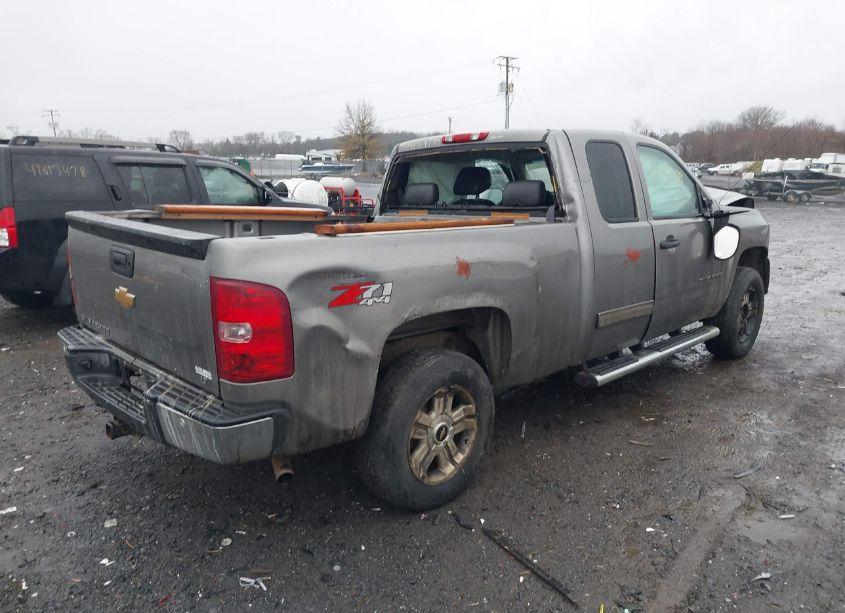 Photo 4 of 2013 Chevrolet Silverado 1500 LT (VIN 1GCRKSE77DZ349595)