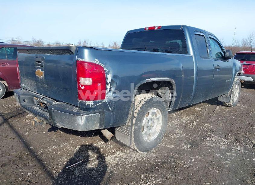 Photo 4 of 2013 Chevrolet Silverado 1500 LT (VIN 1GCRKSE77DZ359169)