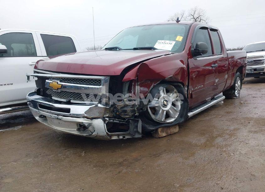 Photo 2 of 2013 Chevrolet Silverado 1500 LT (VIN 1GCRKSE77DZ397548)