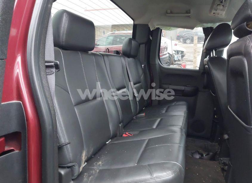 Photo 8 of 2013 Chevrolet Silverado 1500 LT (VIN 1GCRKSE77DZ397548)