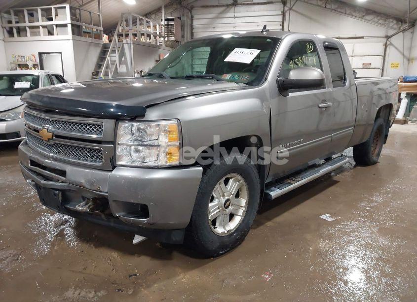 Photo 2 of 2012 Chevrolet Silverado 1500 LT (VIN 1GCRKSE78CZ221722)