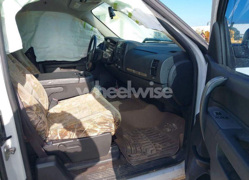 Photo 5 of 2012 Chevrolet Silverado 1500 LT (VIN 1GCRKSE78CZ327264)