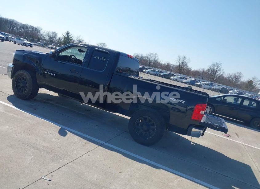 Photo 3 of 2012 Chevrolet Silverado 1500 LT (VIN 1GCRKSE78CZ330892)