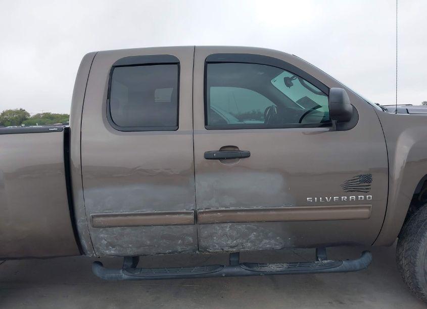 Photo 13 of 2013 Chevrolet Silverado 1500 LT (VIN 1GCRKSE78DZ189646)