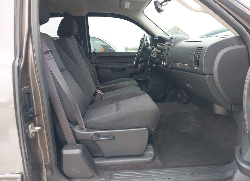 Photo 5 of 2013 Chevrolet Silverado 1500 LT (VIN 1GCRKSE78DZ189646)
