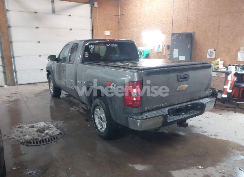 Photo 3 of 2013 Chevrolet Silverado 1500 LT (VIN 1GCRKSE78DZ243916)