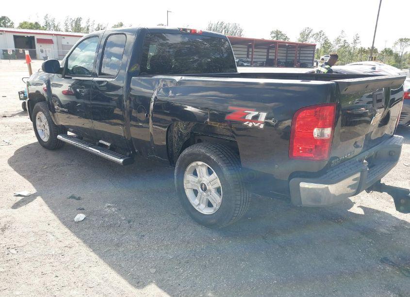 Photo 3 of 2013 Chevrolet Silverado 1500 LT (VIN 1GCRKSE78DZ245861)