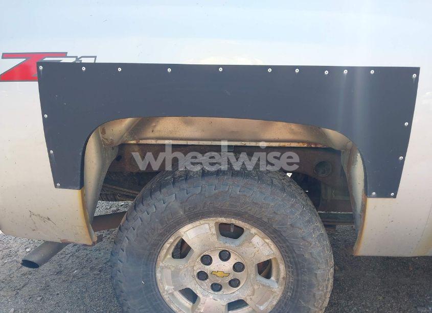 Photo 19 of 2013 Chevrolet Silverado 1500 LT (VIN 1GCRKSE78DZ285227)