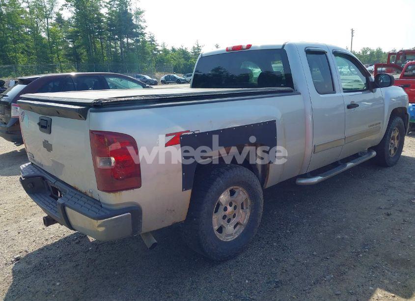 Photo 4 of 2013 Chevrolet Silverado 1500 LT (VIN 1GCRKSE78DZ285227)