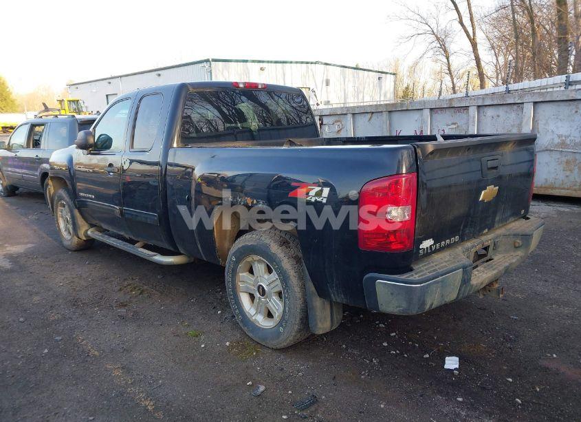 Photo 3 of 2013 Chevrolet Silverado 1500 LT (VIN 1GCRKSE78DZ342364)
