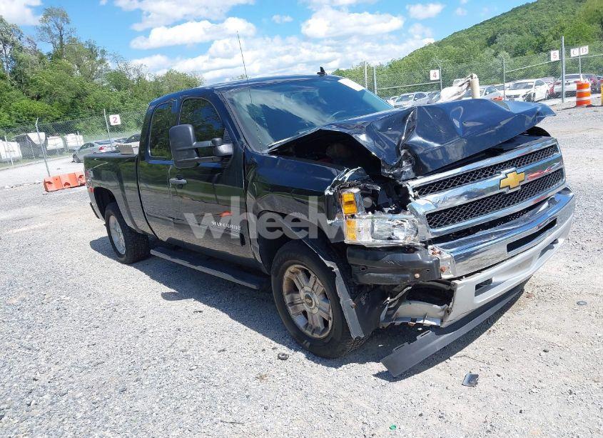 2013 Chevrolet Silverado 1500 LT (VIN 1GCRKSE78DZ355826) main photo