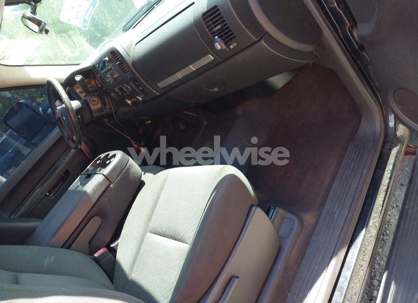 Photo 5 of 2013 Chevrolet Silverado 1500 LT (VIN 1GCRKSE78DZ355826)