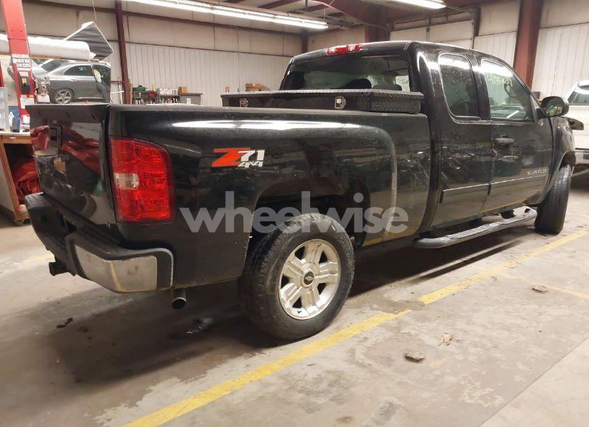 Photo 4 of 2013 Chevrolet Silverado 1500 LT (VIN 1GCRKSE78DZ362677)