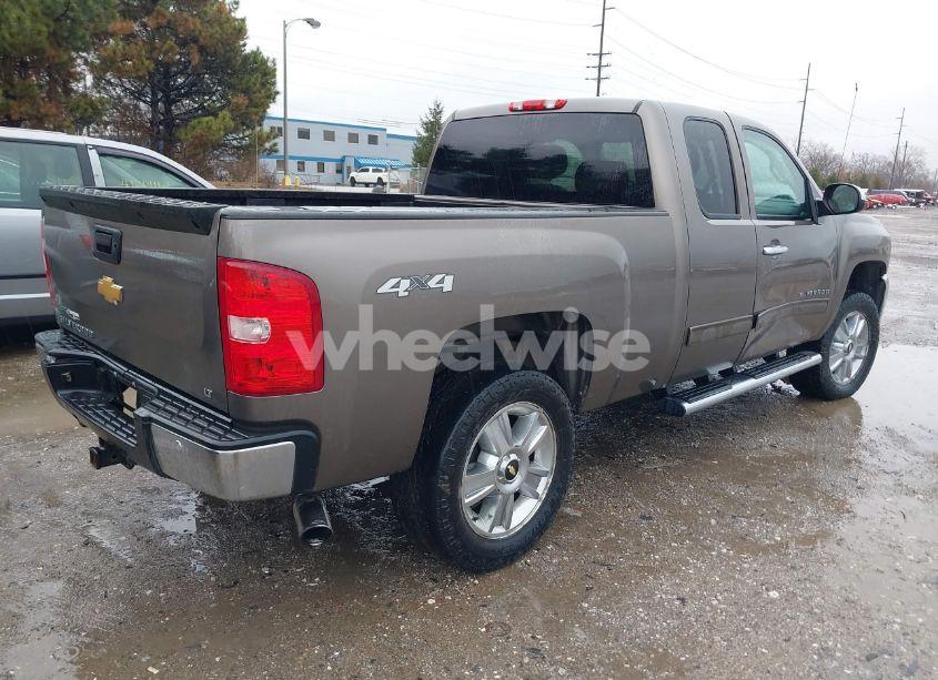 Photo 4 of 2012 Chevrolet Silverado 1500 LT (VIN 1GCRKSE79CZ204475)
