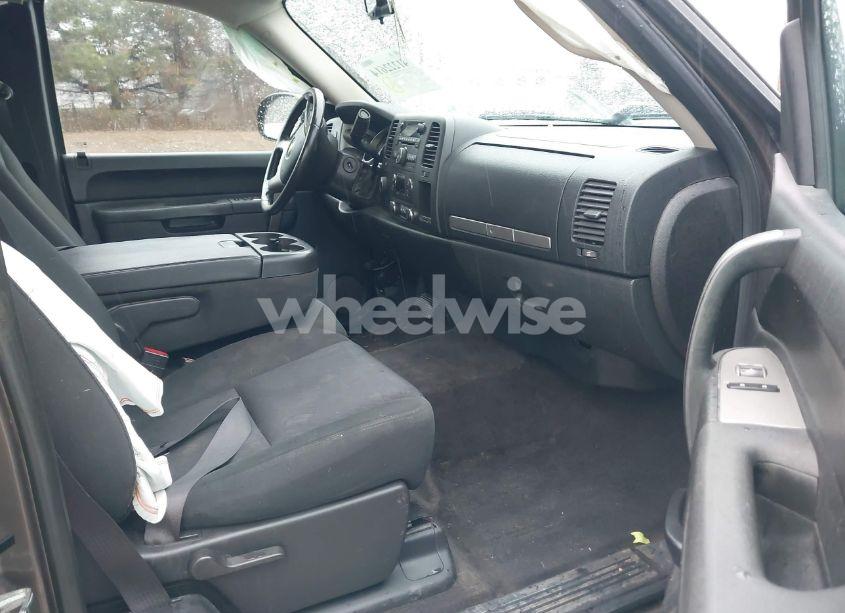 Photo 5 of 2012 Chevrolet Silverado 1500 LT (VIN 1GCRKSE79CZ204475)