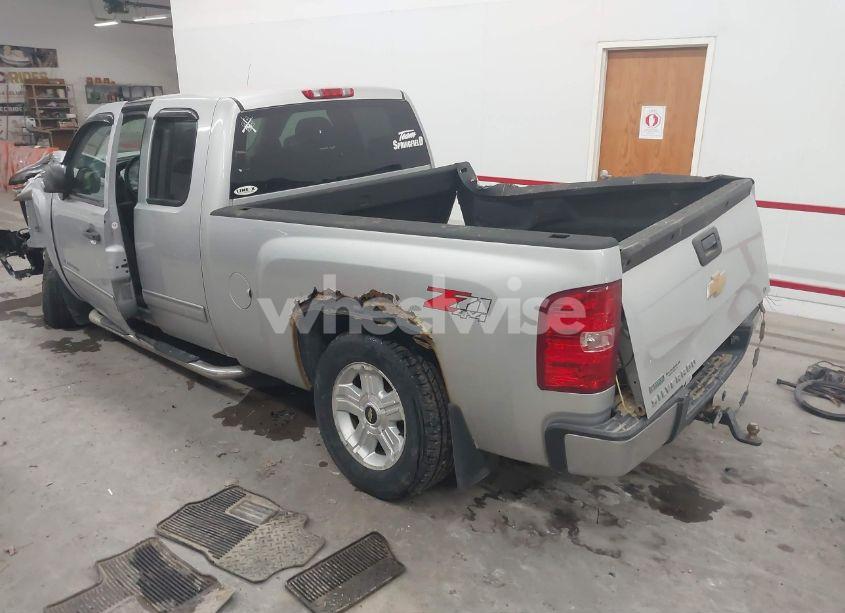 Photo 3 of 2012 Chevrolet Silverado 1500 LT (VIN 1GCRKSE79CZ242529)