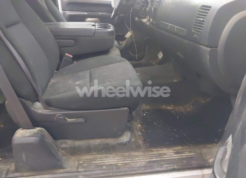 Photo 5 of 2012 Chevrolet Silverado 1500 LT (VIN 1GCRKSE79CZ242529)