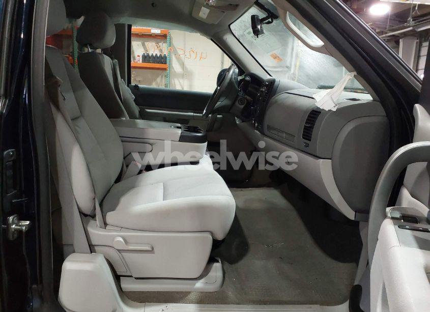 Photo 5 of 2012 Chevrolet Silverado 1500 LT (VIN 1GCRKSE79CZ244765)