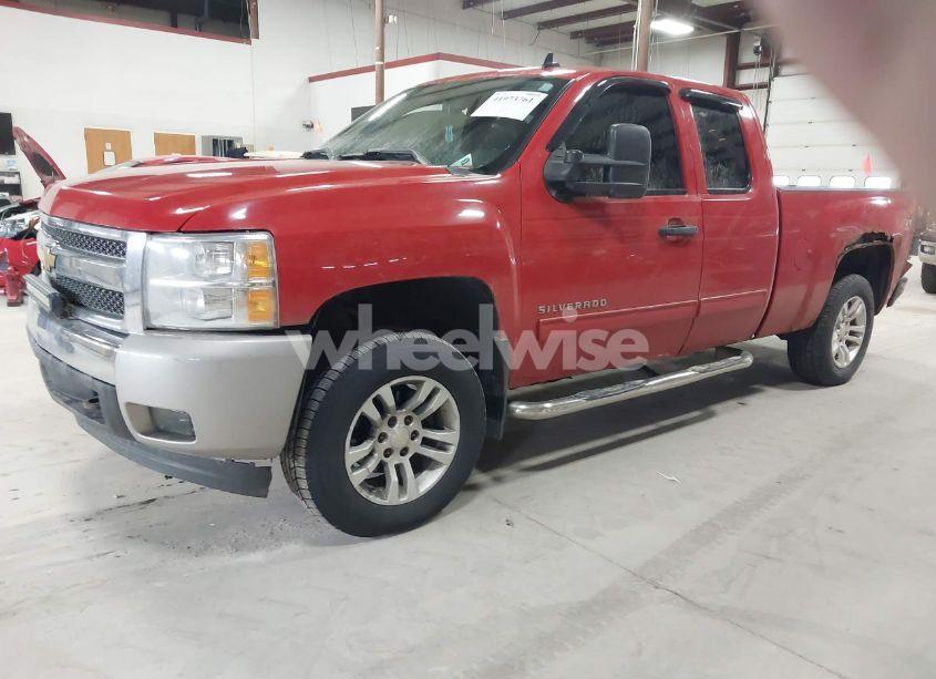 Photo 2 of 2012 Chevrolet Silverado 1500 LT (VIN 1GCRKSE79CZ259900)