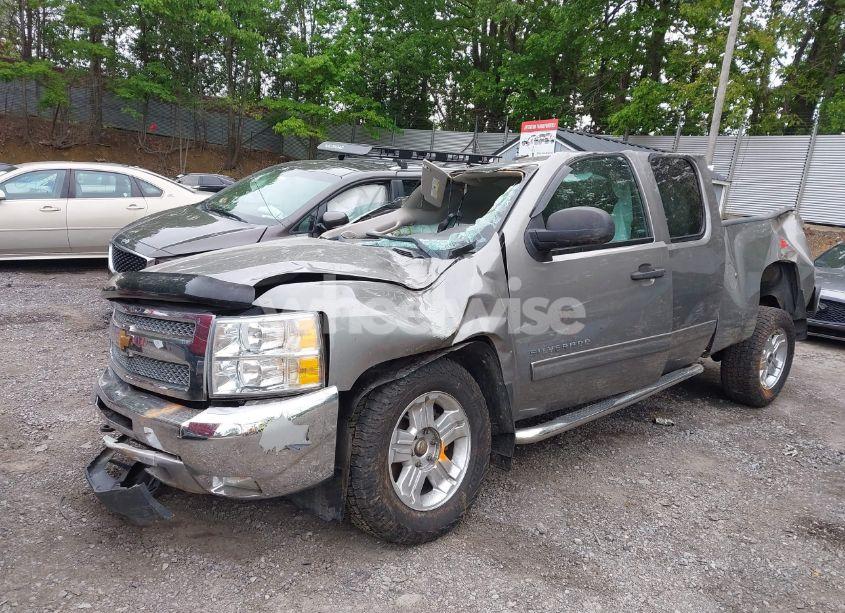 Photo 2 of 2013 Chevrolet Silverado 1500 LT (VIN 1GCRKSE79DZ216692)