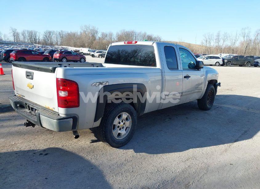 Photo 4 of 2013 Chevrolet Silverado 1500 LT (VIN 1GCRKSE79DZ276181)