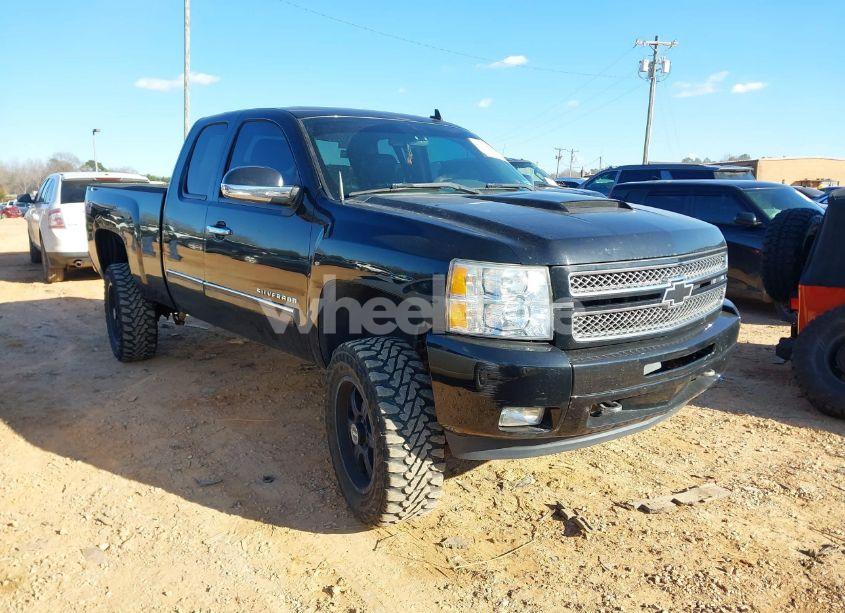 2013 Chevrolet Silverado 1500 LT (VIN 1GCRKSE79DZ298374) main photo